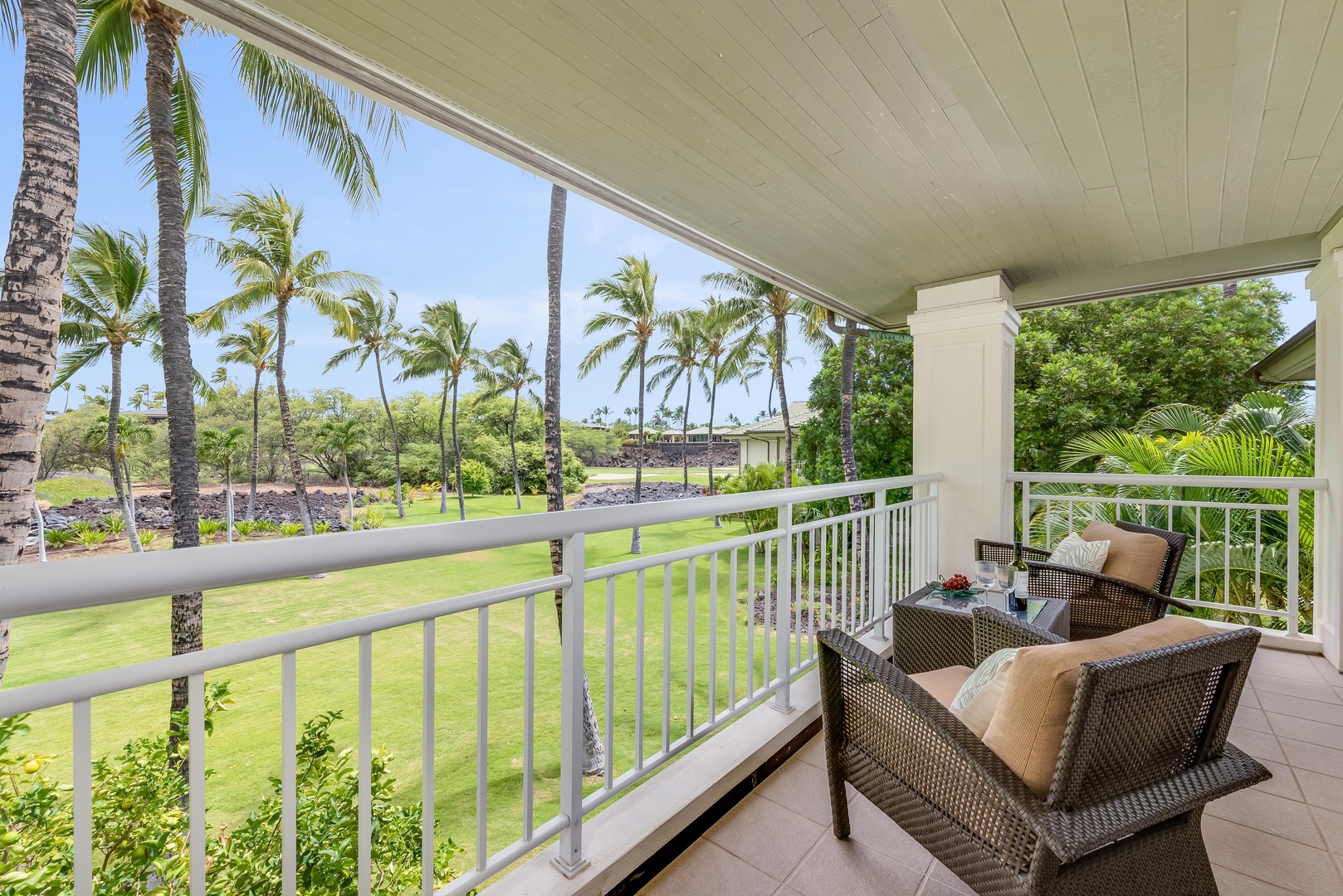 Kamuela Vacation Rentals, The Islands D3 - Enjoy Tropical Breezes From Your Private Lanai Off Primary Bedroom
