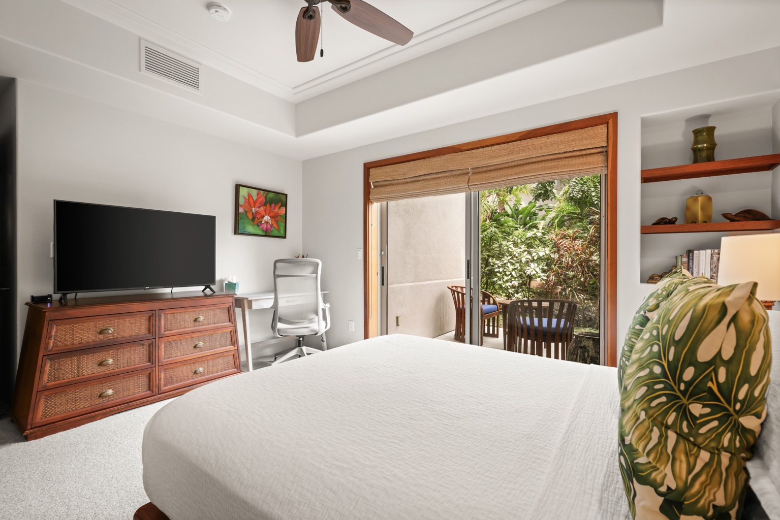 Kailua Kona Vacation Rentals, 3BD Golf Villa (3101) at Hualalai Resort - Alternate view of third bedroom.