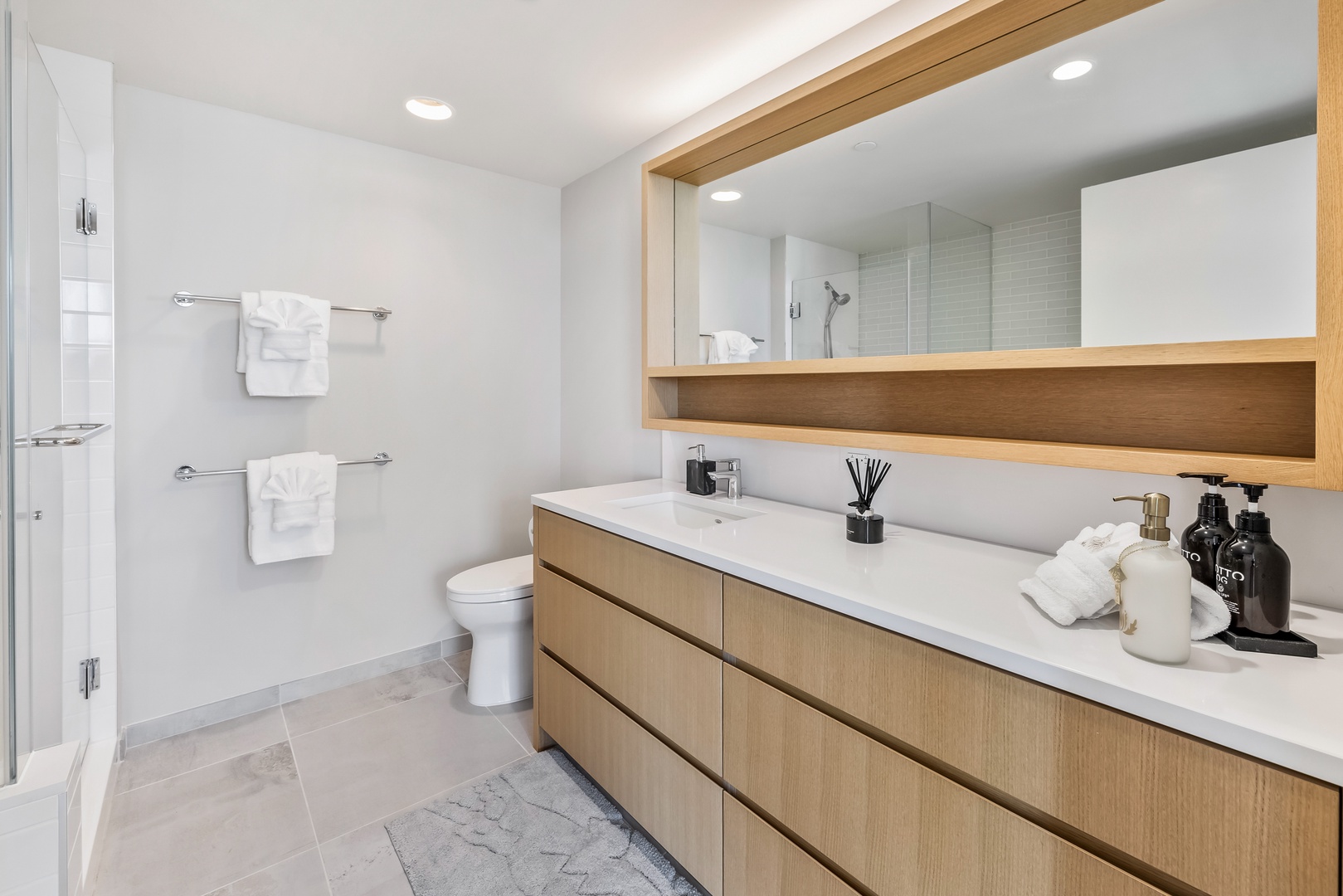 Honolulu Vacation Rentals, Sky Ala Moana #1701 - The ensuite bathroom has spacious vanity area.