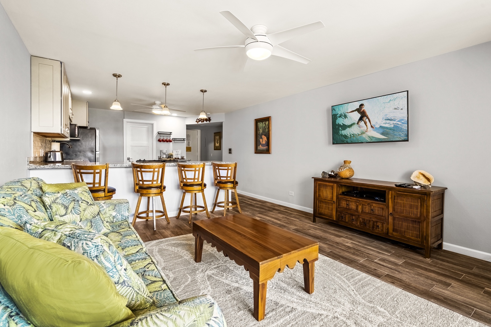 Kailua Kona Vacation Rentals, Kona Pacific B310 - Enjoy your favorite shows on the Smart TV