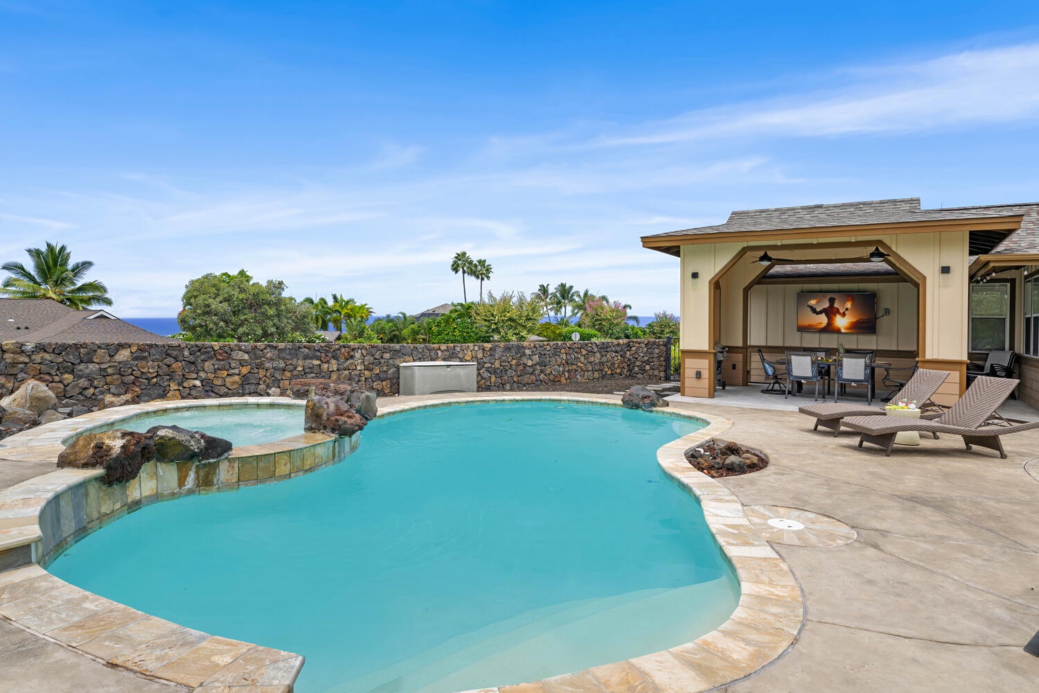 Kailua Kona Vacation Rentals, Kahakai Estates Hale - Take a dip under the Hawaiian sun.