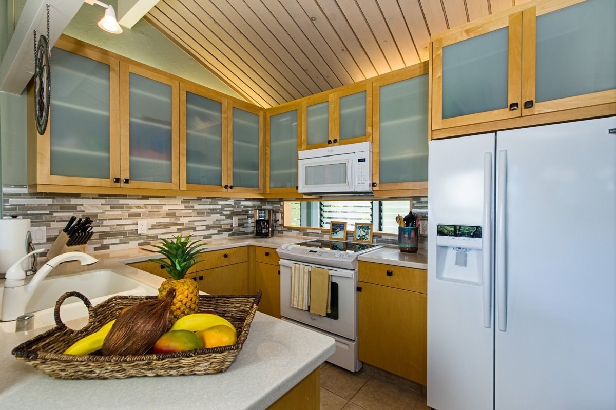 Kailua Kona Vacation Rentals, Keauhou Resort 104 - Upgraded Kitchen