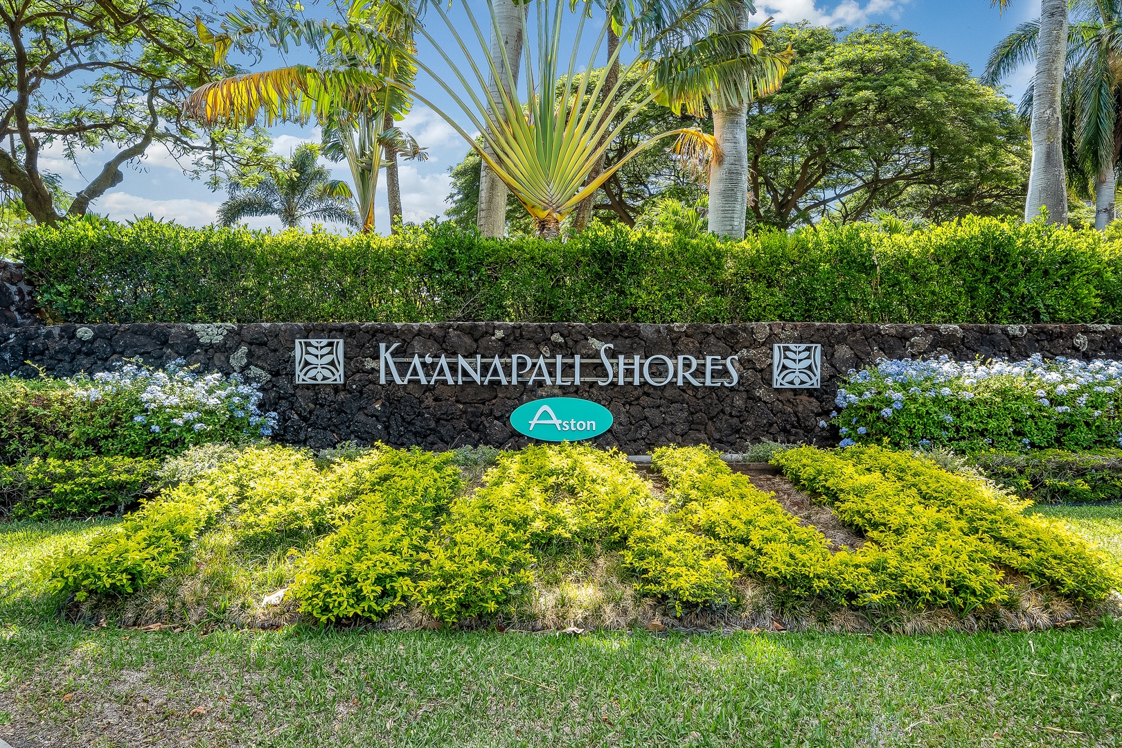 Lahaina Vacation Rentals, Kaanapali Shores 903 - E Komo Mai! Welcome to Kaanapali Shores 903 and your Maui escape.