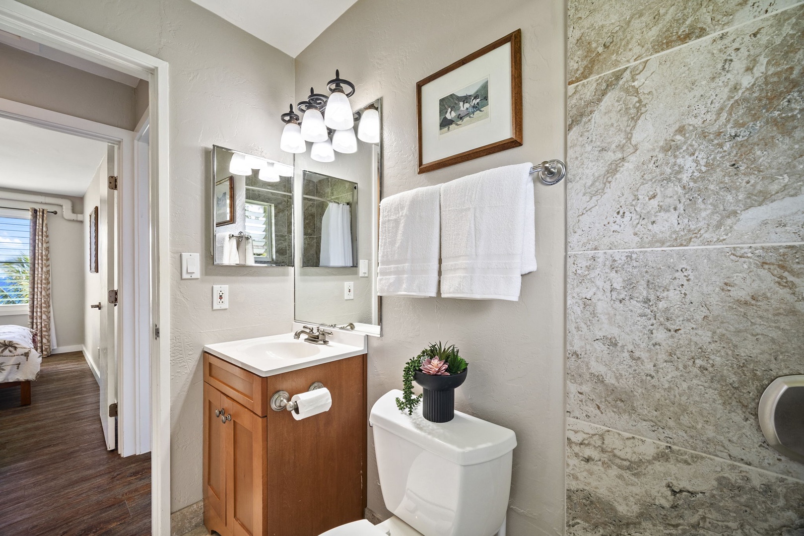 Princeville Vacation Rentals, Alii Kai 7201 - Get ready for the evening at a vanity with room to spread out.