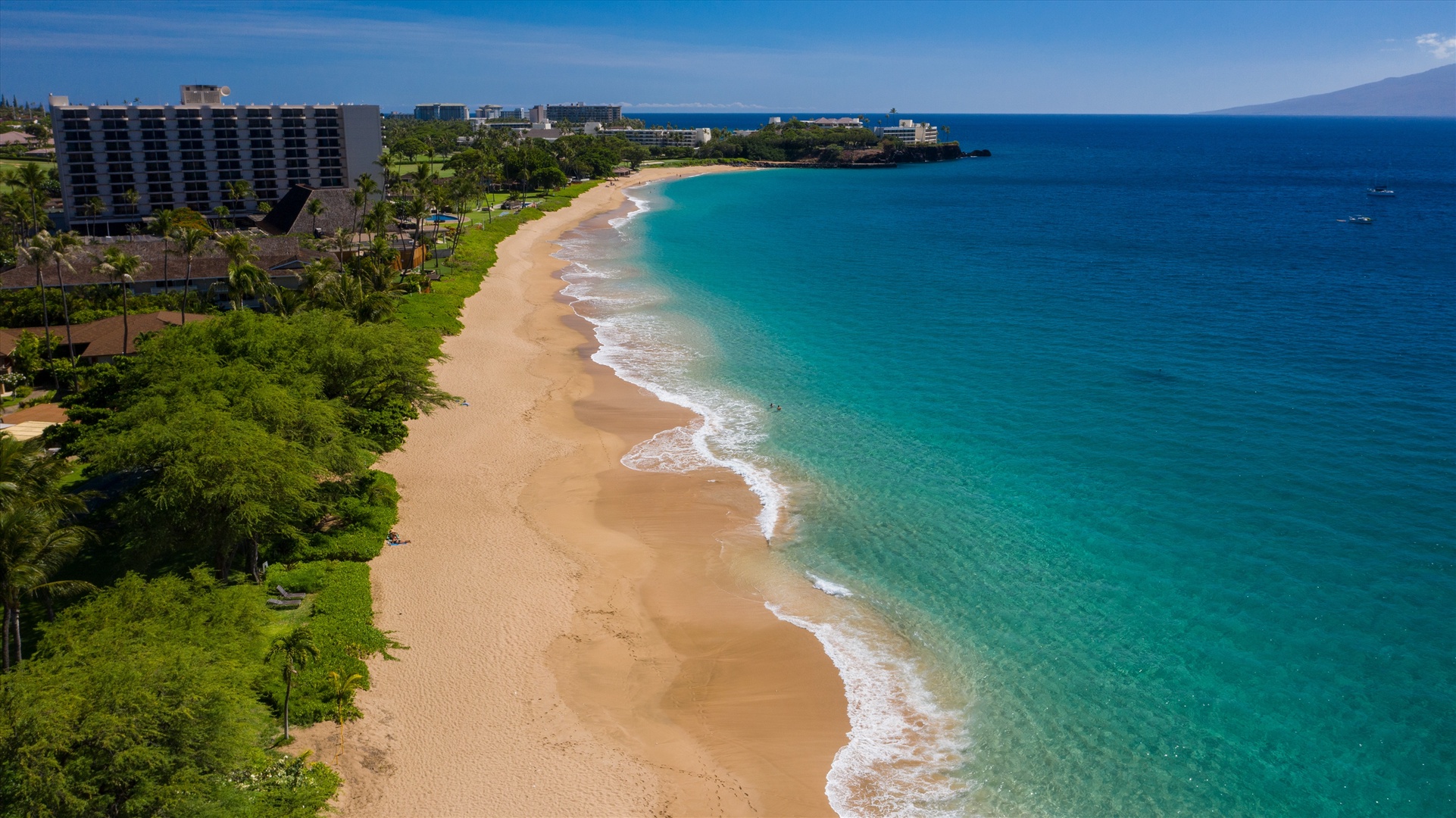 Kaanapali Vacation Rentals, Sea Shells Beach House on Ka`anapali Beach* - Located Directly on Kahekili Beach Park AKA "Airport Beach" just north of Ka'anapali