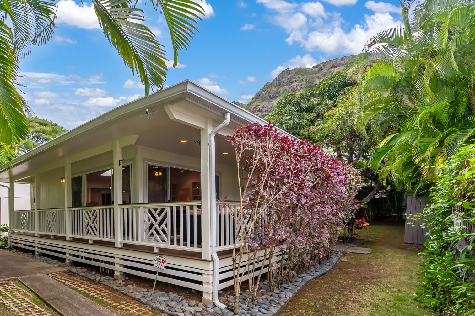 Kailua Vacation Rentals, Nohie Lanikai - Step onto the charming front porch and take in the tropical surroundings before heading inside.