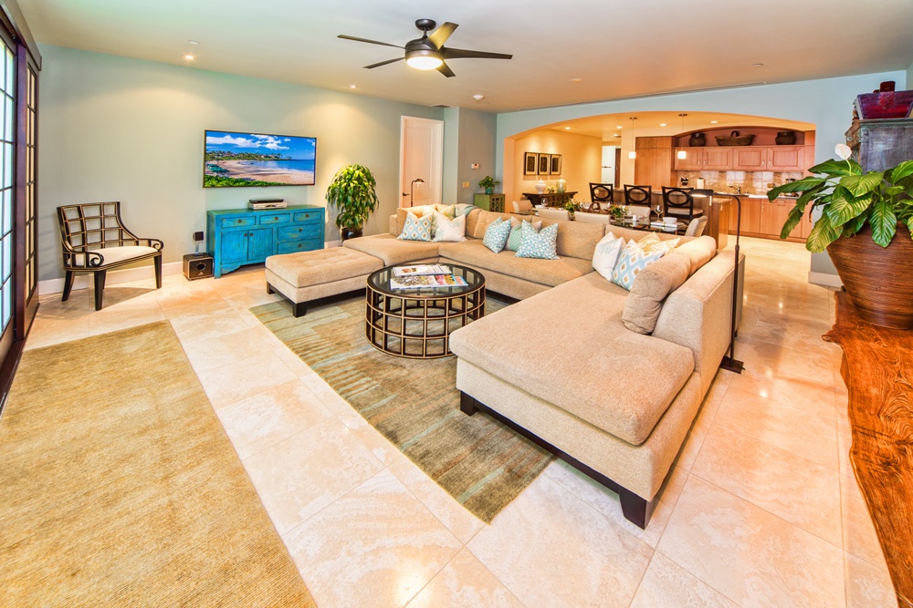 Wailea Vacation Rentals, Pacific Paradise Suite J505 at Wailea Beach Villas* - Ocean View Great Room Comfortable Decor