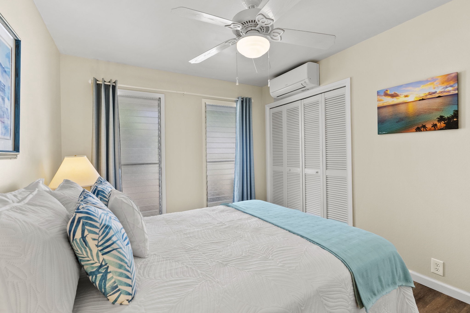 Kailua Vacation Rentals, Hale Aloha - Experience ultimate comfort in the guest suite with AC for a restful slumber.