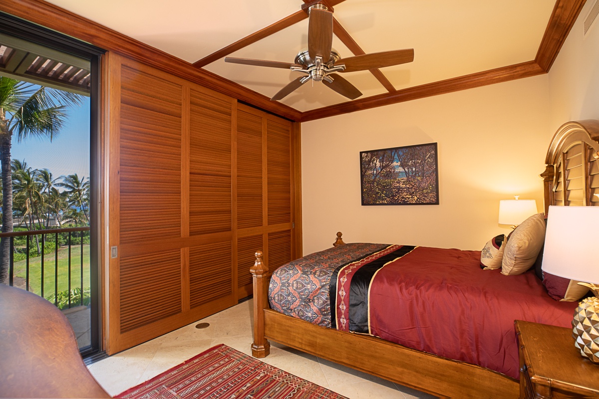 Kamuela Vacation Rentals, Mauna Lani Terrace A303 - Third bedroom