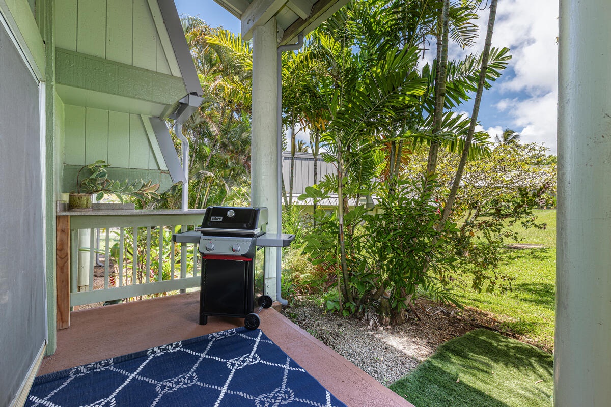 Princeville Vacation Rentals, Hale Hana Mana’o - Grill up local favorites on the shaded lanai and enjoy a laid-back evening surrounded by lush greenery.
