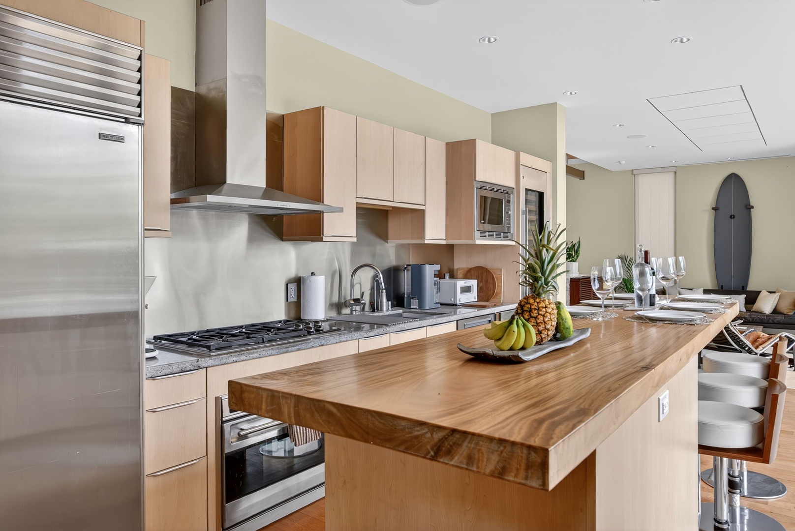 Haleiwa Vacation Rentals, HaleGator - Prepare meals with ease at the spacious kitchen island, surrounded by custom finishes and natural light.
