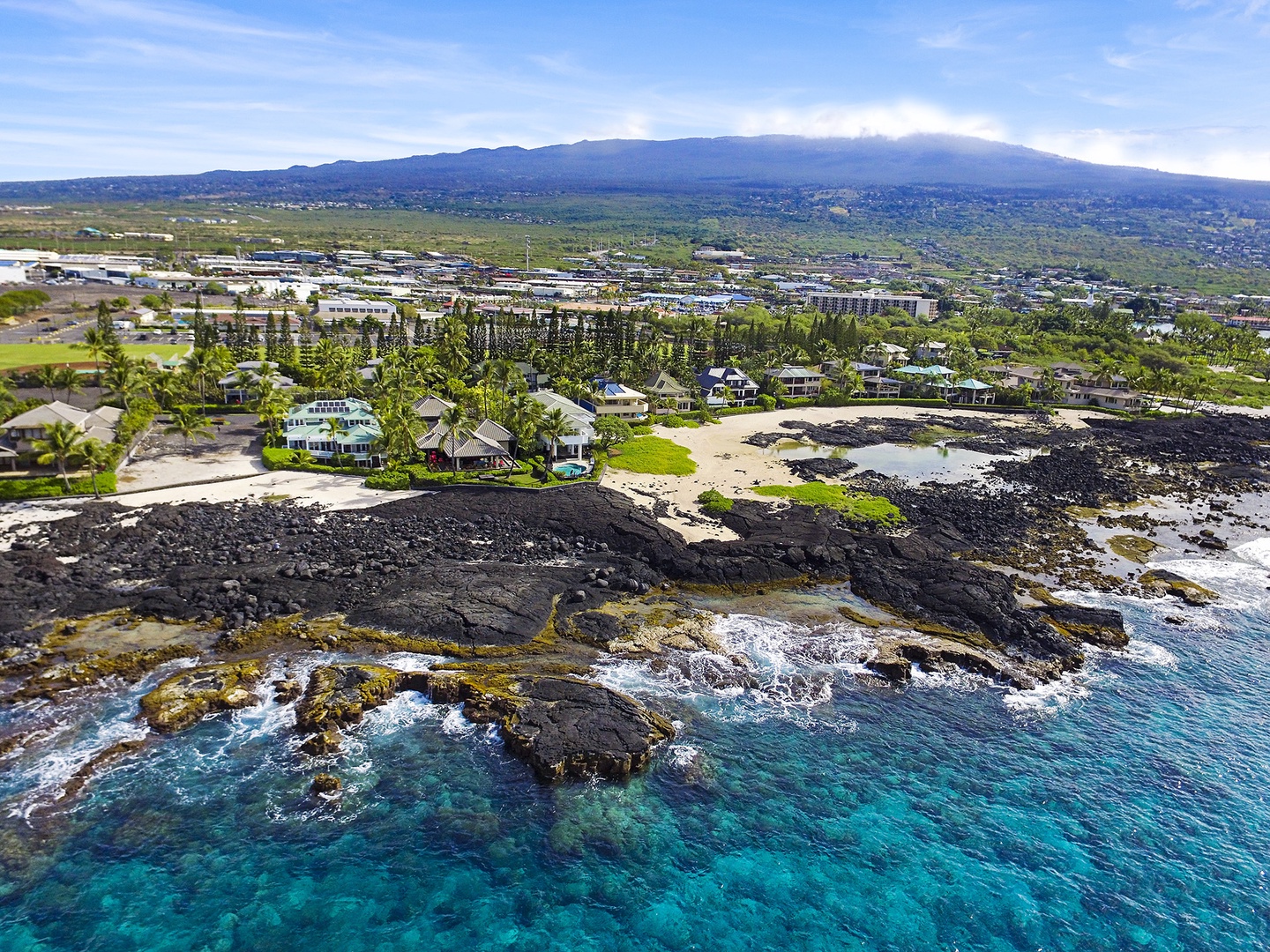 Kailua Kona Vacation Rentals, Mermaid Cove - Crystal clear Pacific waters as far as the eye can see!