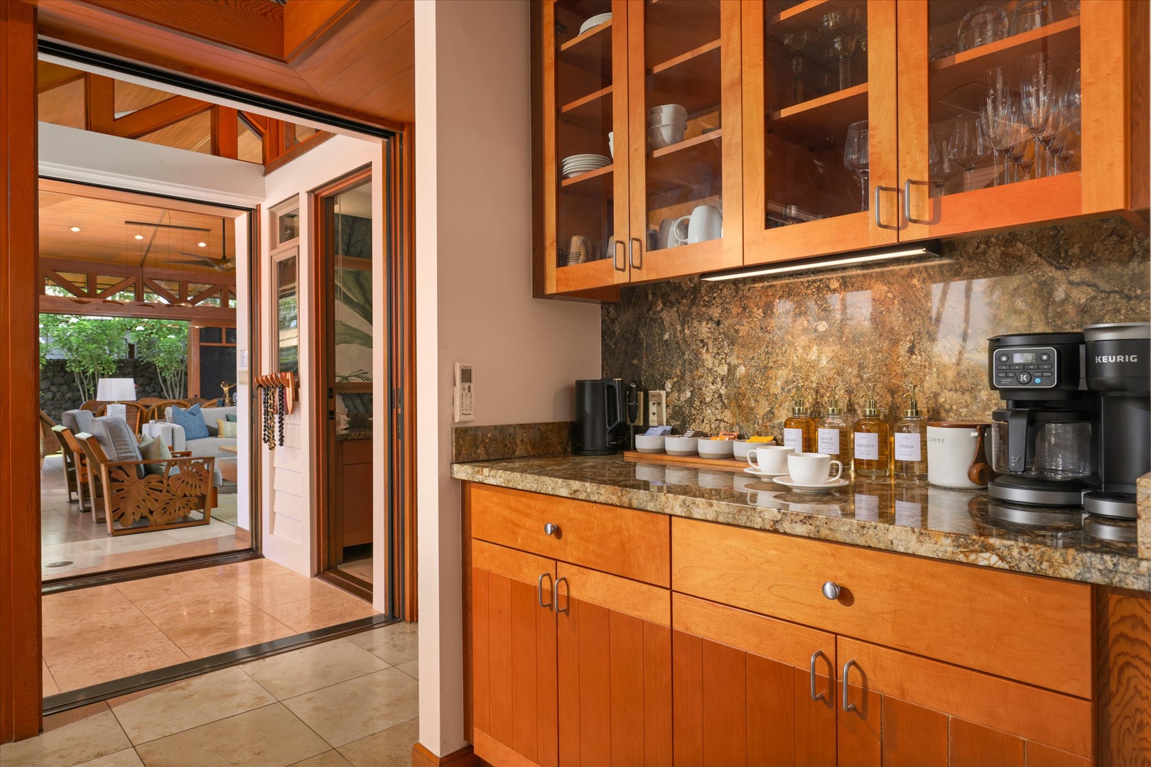Kamuela Vacation Rentals, 3BD Na Hale 3 at Pauoa Beach Club at Mauna Lani Resort - Morning coffee starts at the built-in bar station.
