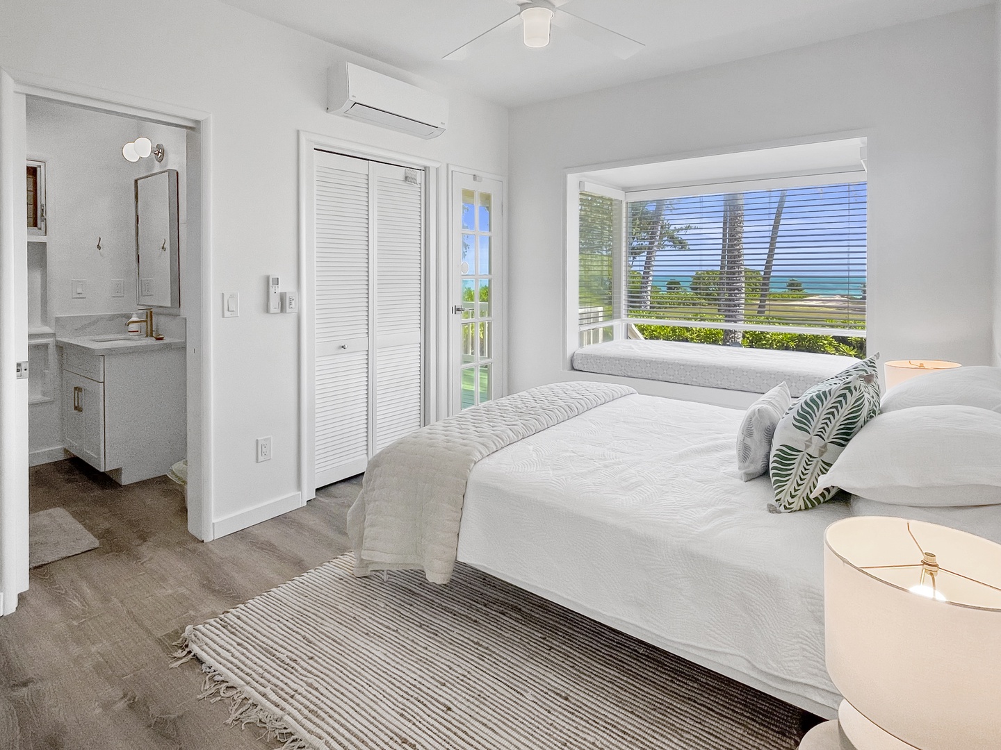 Waimanalo Vacation Rentals, Hale Waimanalo - Bedroom 3, King bed with ensuite and private lanai