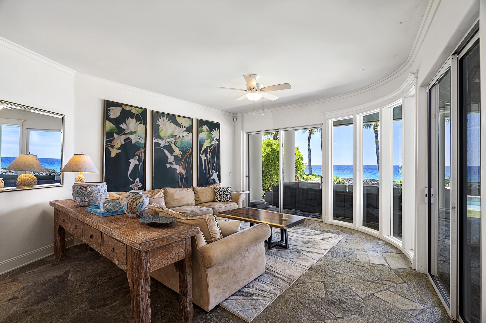 Kailua Kona Vacation Rentals, Kona Blue - Sectional couch to enjoy the open air climate and ocean views