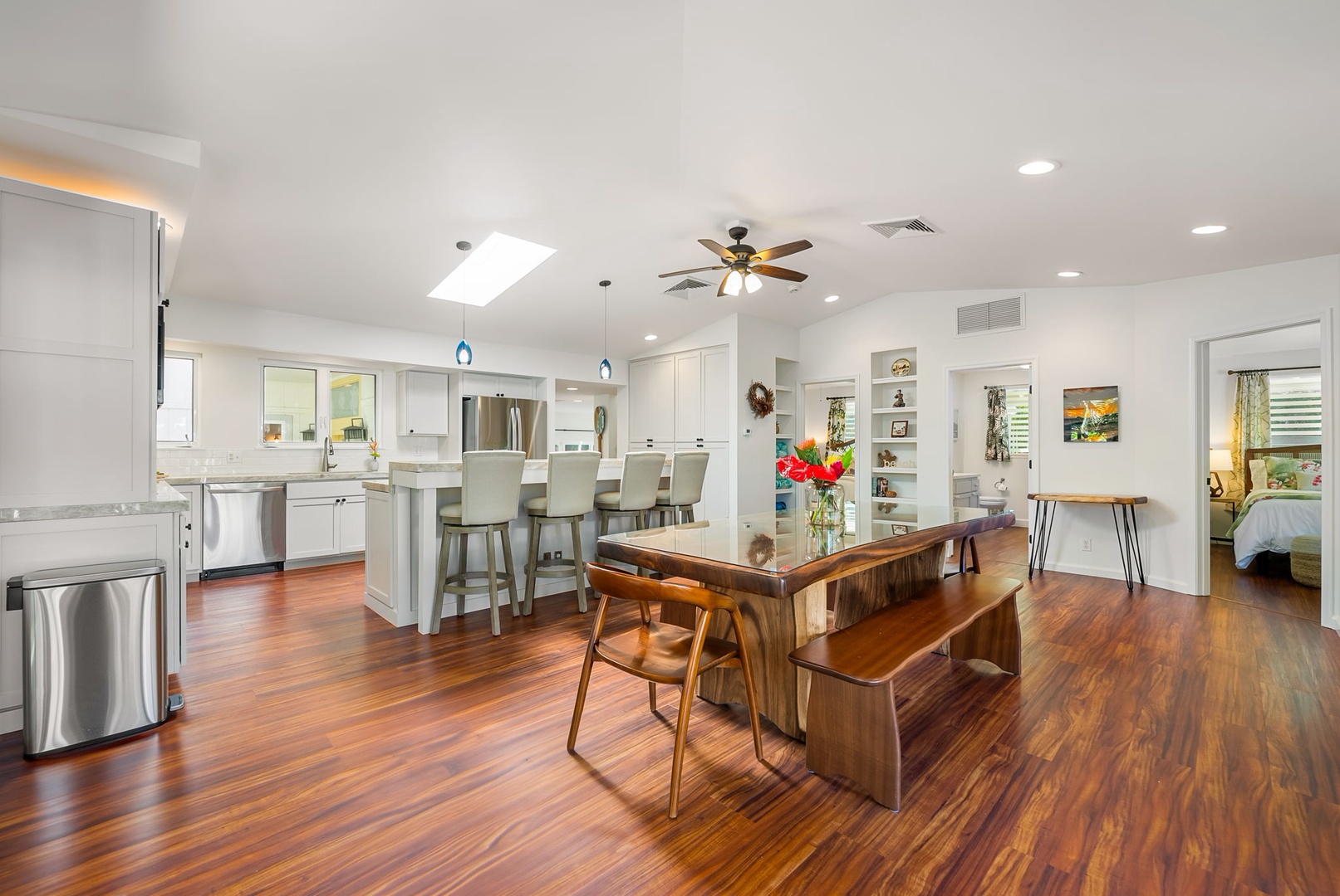 Kailua Vacation Rentals, Nohie Lanikai - Enjoy a spacious and open dining area, seamlessly connected to the kitchen for easy entertaining.