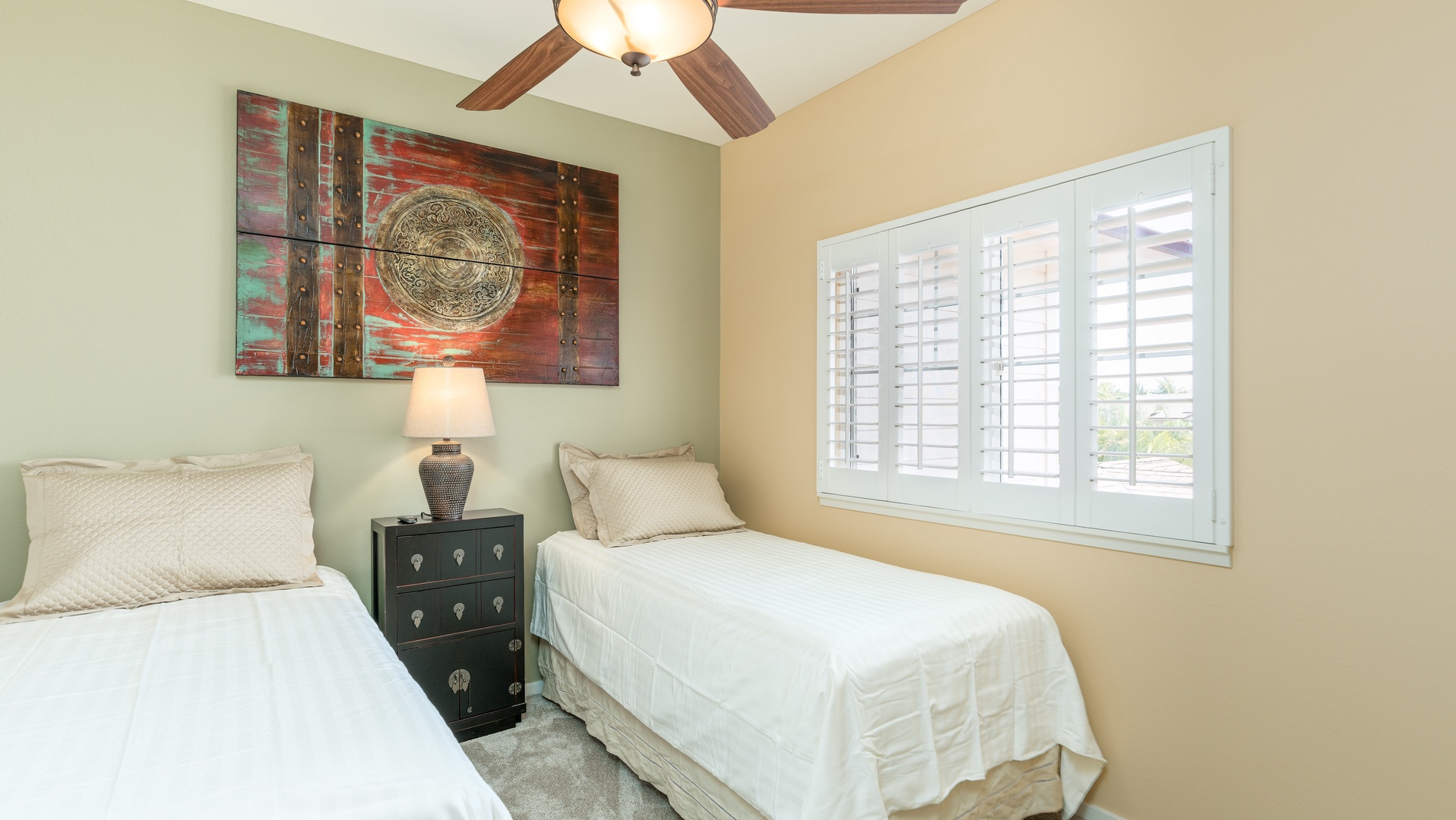 Kapolei Vacation Rentals, Coconut Plantation 1192-4 - The third guest bedroom with twin beds and scenic views.