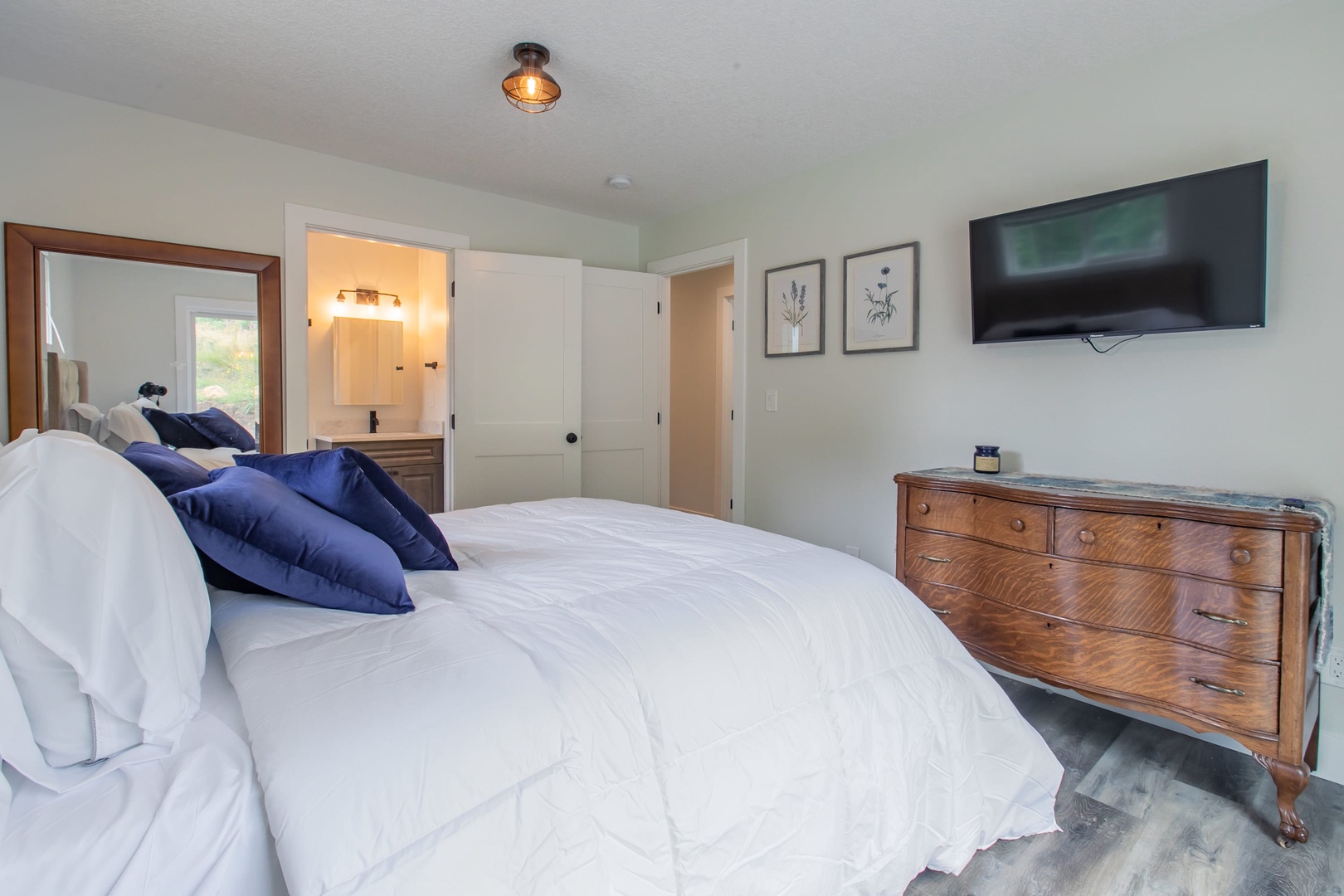 Nehalem Vacation Rentals, Nehalem Coastal Oasis - There are two additional air mattresses are in the bedroom closet to accommodate other guests if needed.
