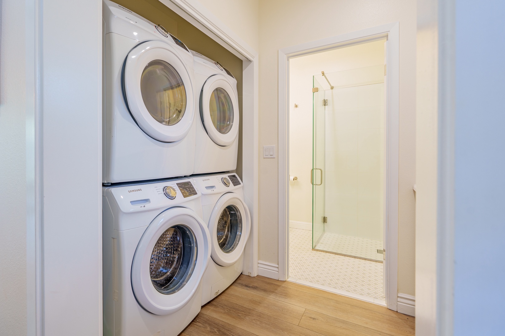 Kapolei Vacation Rentals, Coconut Plantation 1078-1 - The washer and dryer located conveniently next to the downstairs half bathroom.