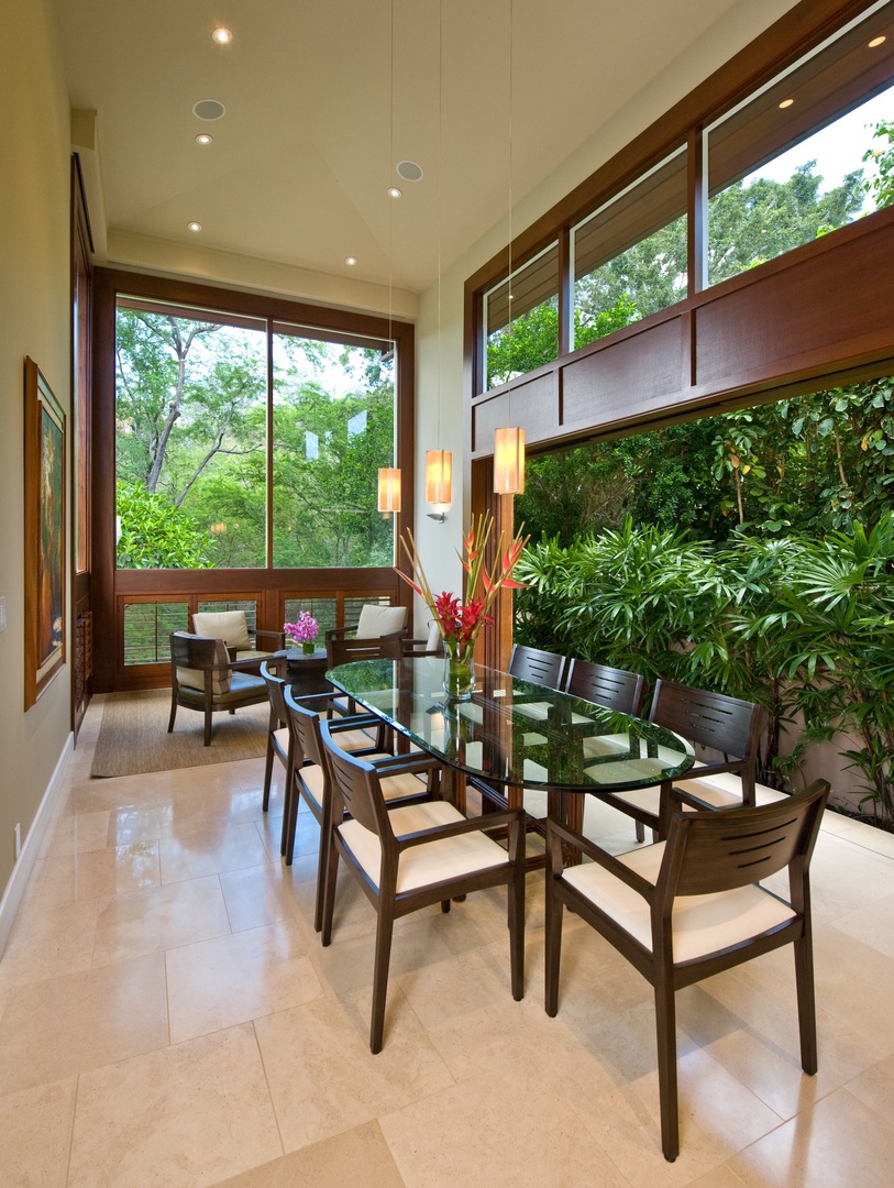 Honolulu Vacation Rentals, Casa de Makalei - Dining Room