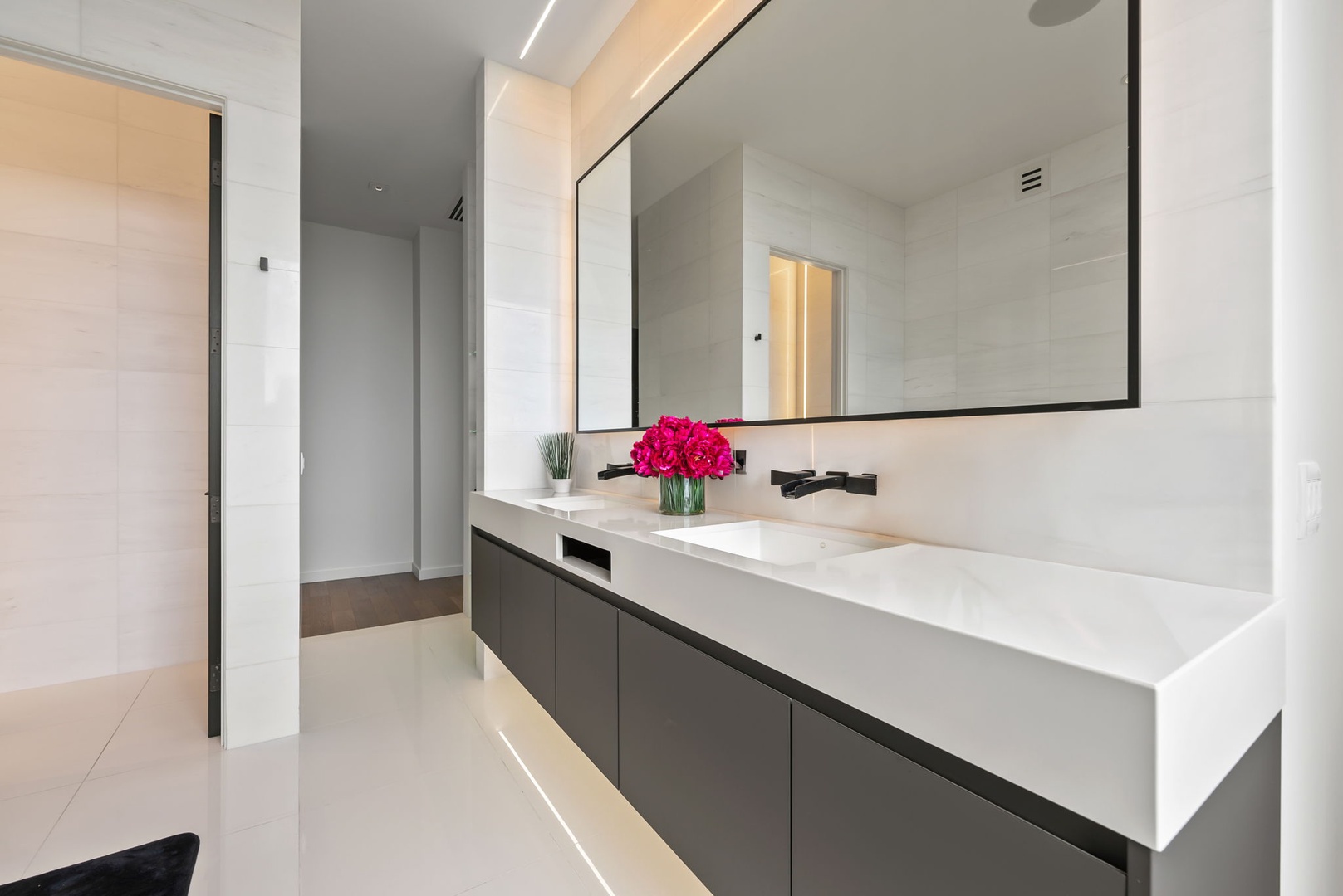 Honolulu Vacation Rentals, Ocean Villa 3 Bedroom - Sleek double vanity with marble counters and minimalist design.