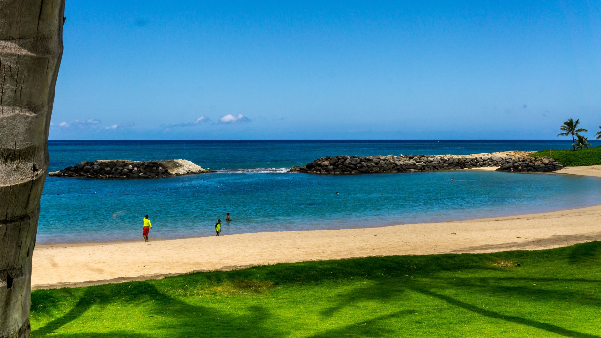 Kapolei Vacation Rentals, Kai Lani 8B - A beautiful picture of the island seas.