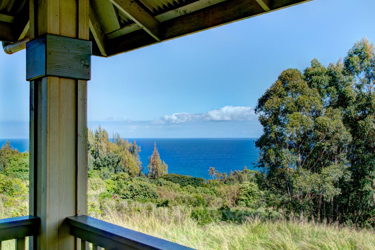 Honokaa Vacation Rentals, Hale Luana (Big Island) - Views!