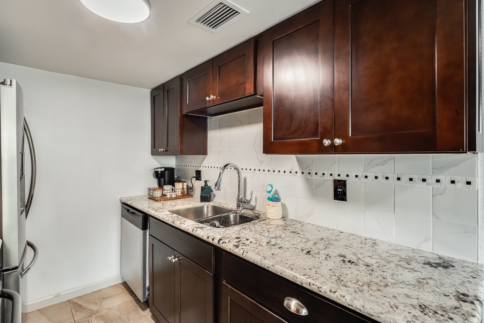 Scottsdale Vacation Rentals, Stay at the Roosevelt - Kitchen has a dishwasher