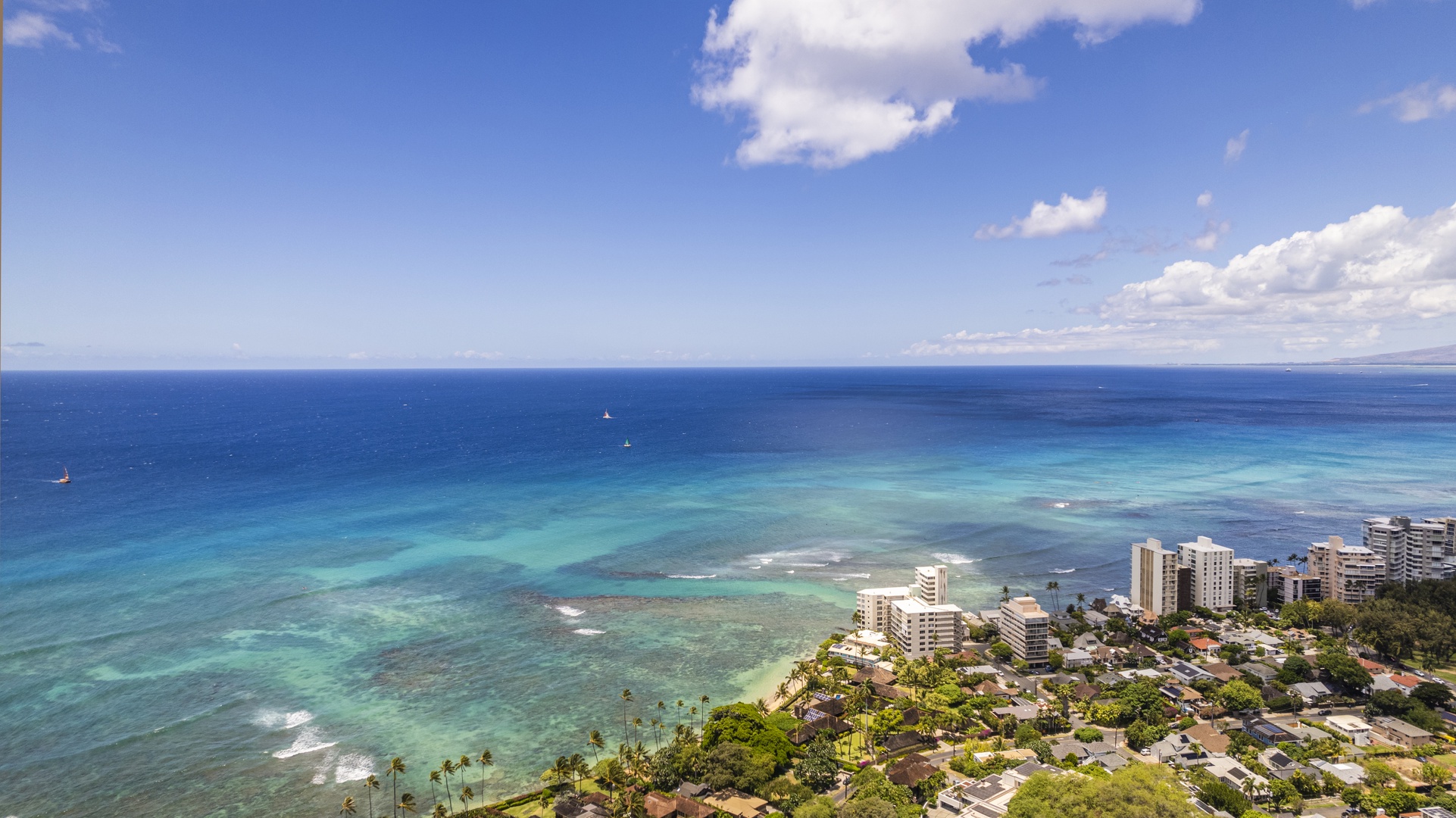 Honolulu Vacation Rentals, Diamond Head Bali Retreat** - Aerial view of the Waikiki Beach