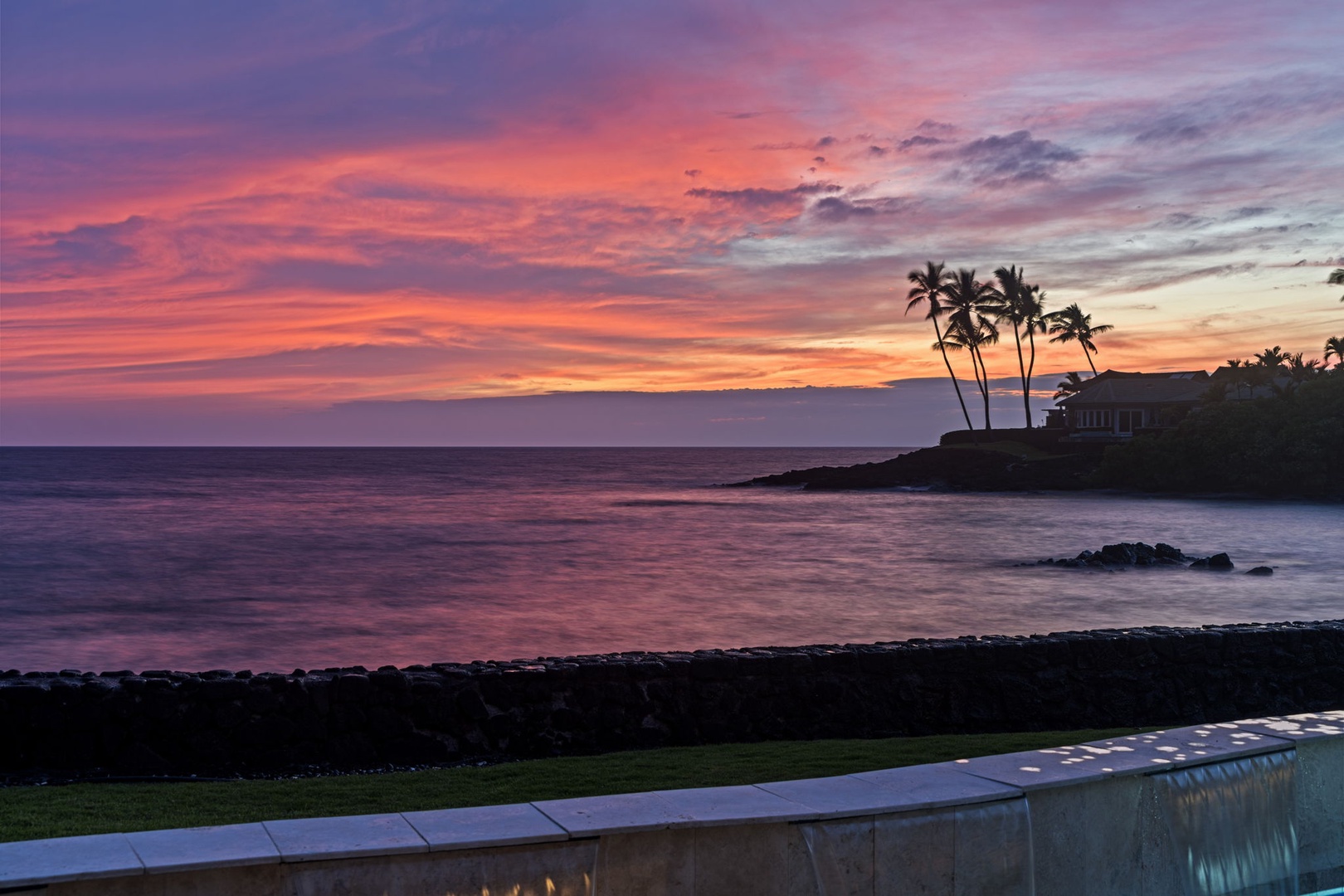 Kailua Kona Vacation Rentals, Hale Pua - Watch the sky shift to coral and violet as the sun sets over the ocean.