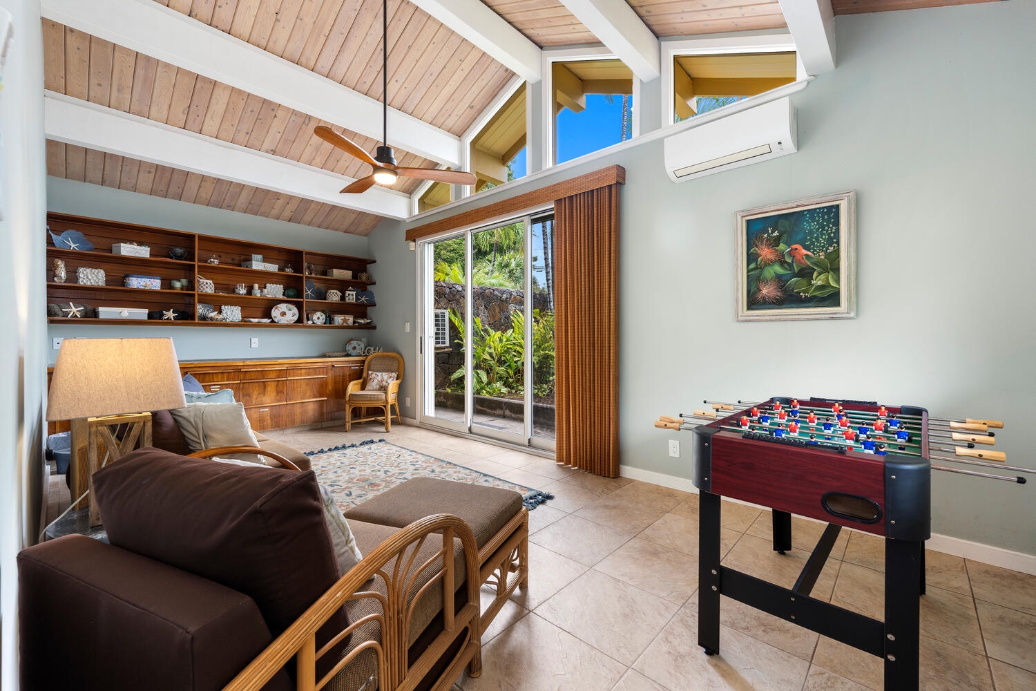 Kailua Kona Vacation Rentals, Hale Pua - Game room equipped with Foosball table