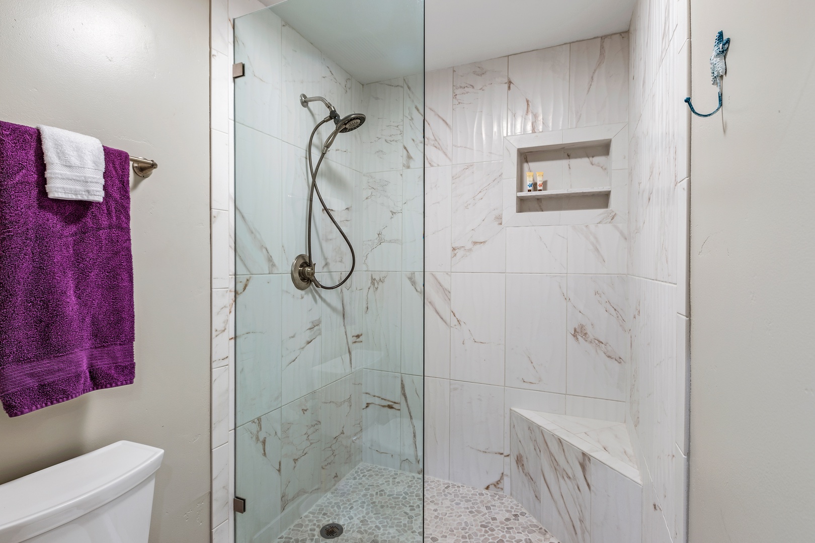 Lahaina Vacation Rentals, Maui Kaanapali Villas 292 - Relax in Maui Kaanapali Villas 292’s marble-accented shower with bench and glass half door.