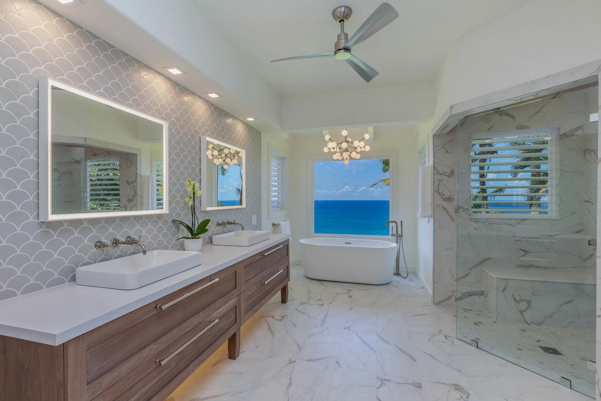 Princeville Vacation Rentals, Honu Awa - Primary ensuite Bathroom