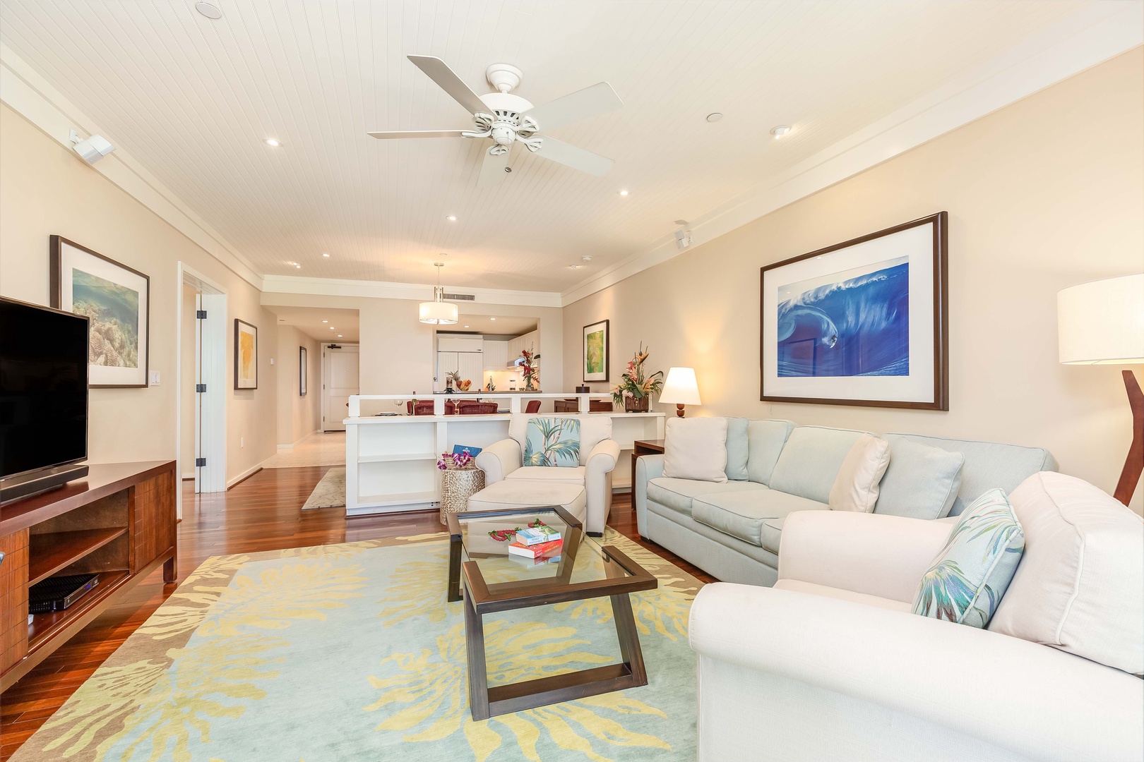 Kahuku Vacation Rentals, Turtle Bay Villas 308 - Living area