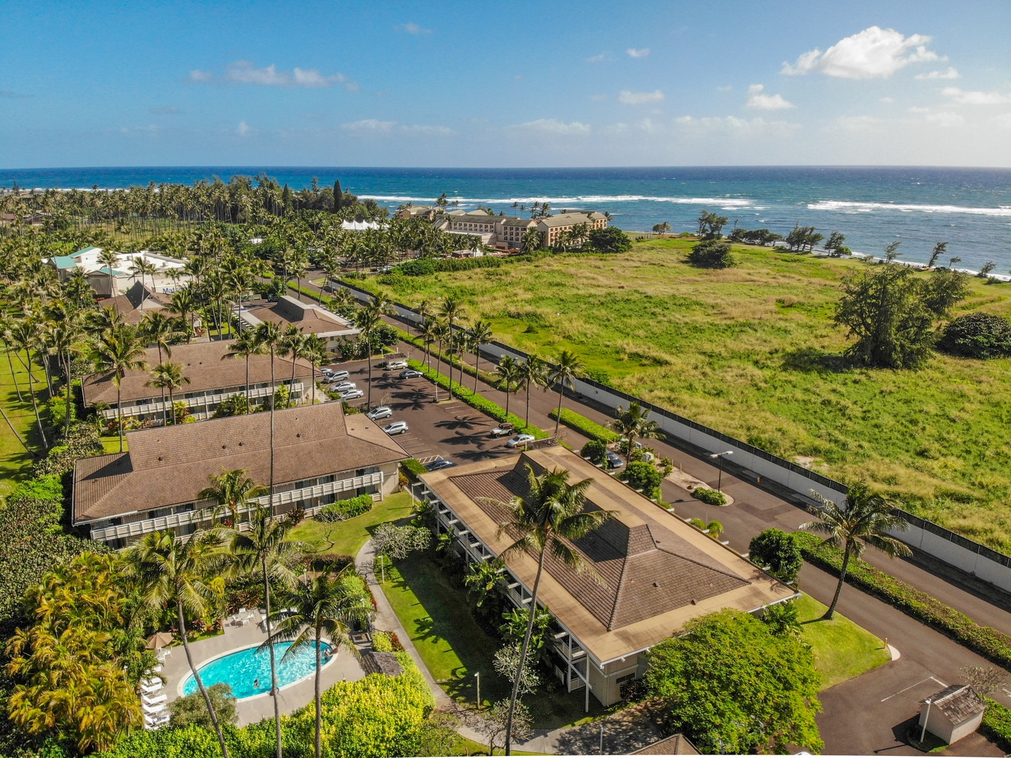 Kapaa Vacation Rentals, Nani Hale - Nestled in the heart of the Coconut Coast, Nani Hale offers quick access to golden beaches and glistening blue waters just beyond the palm-lined resort grounds.