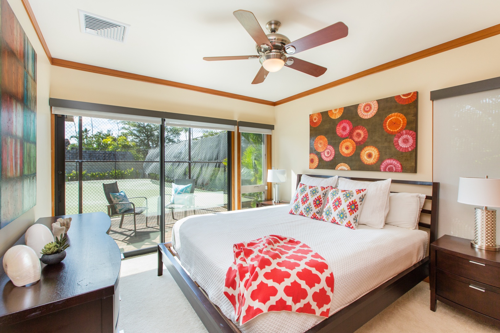 Honolulu Vacation Rentals, Kahala Mini Resort* - Guest house bedroom two