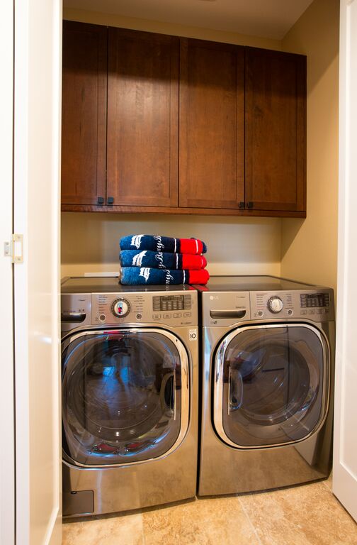 Kamuela Vacation Rentals, Mauna Lani KaMilo Home (424) - Washer and dryer.