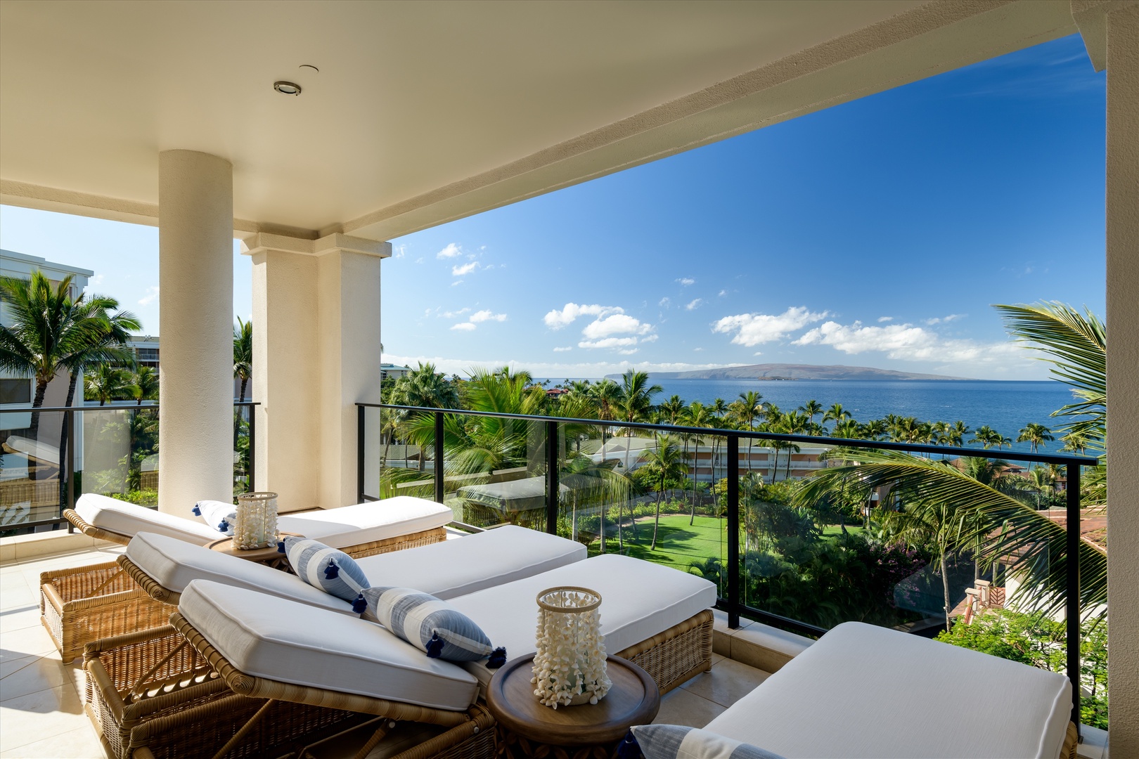 Wailea Vacation Rentals, Blue Ocean Suite H401 at Wailea Beach Villas* - Amazing Panoramic Ocean and Neighboring Island Views from Blue Ocean Suite H401 Covered Lanai