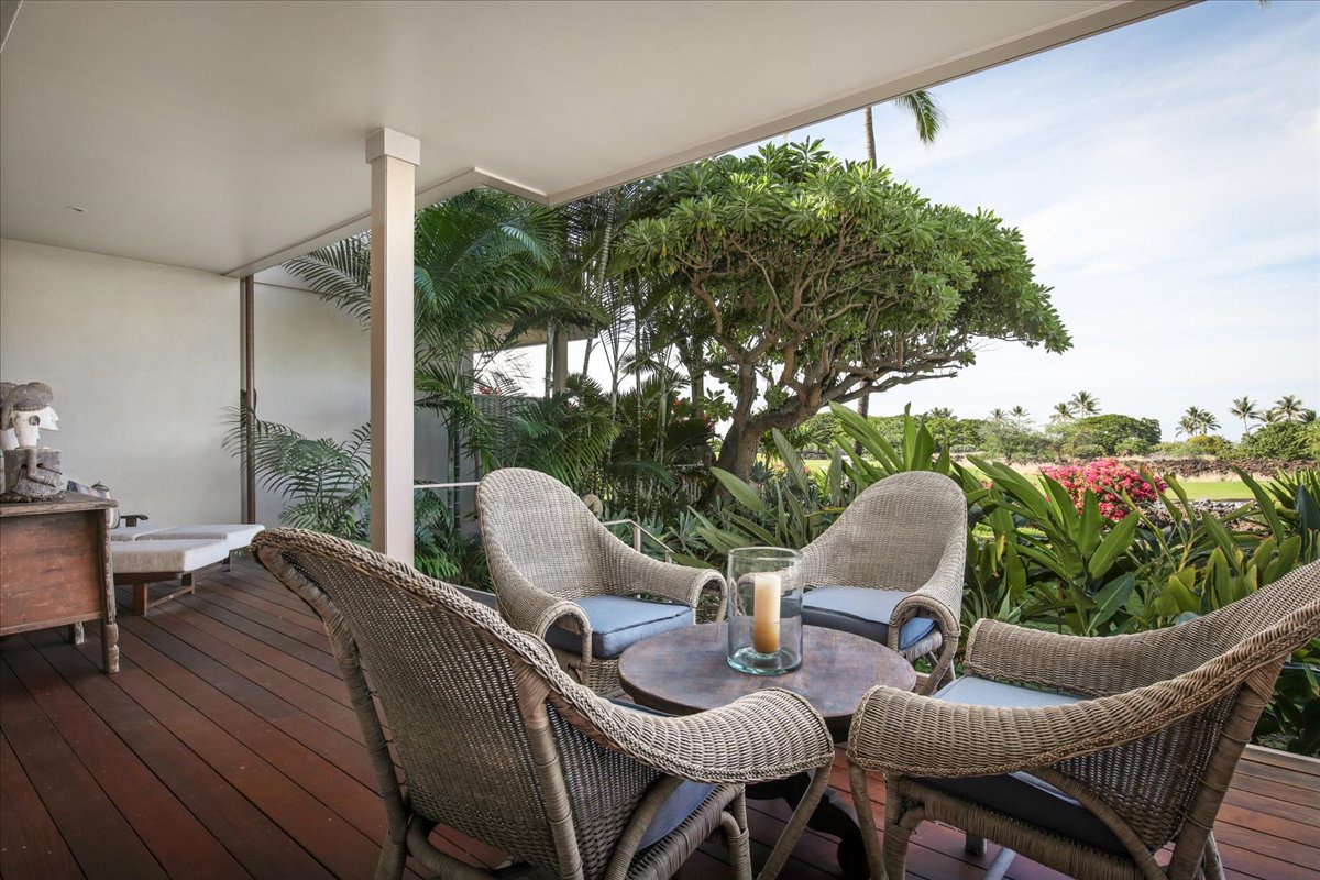 Kailua Kona Vacation Rentals, 3BD Ka'ulu Villa (129B) at Hualalai Resort - Savor your morning coffee conversations in the family den.