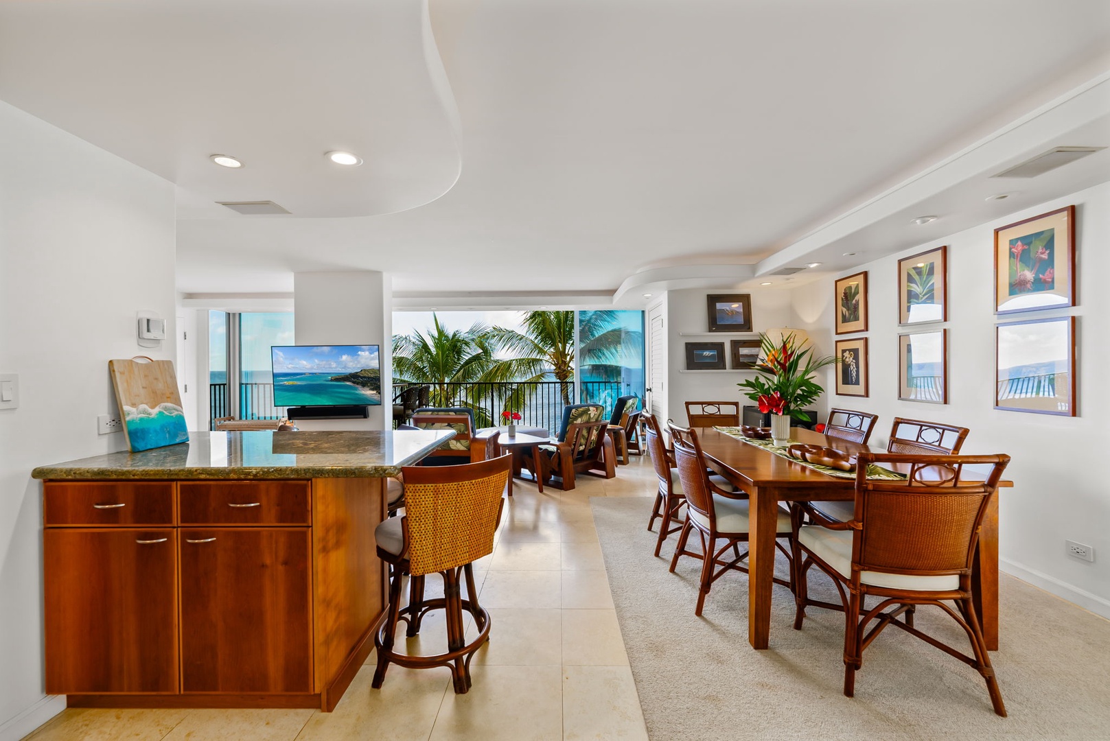 Honolulu Vacation Rentals, Kaimana Views - Spacious open-concept dining area with ocean views and plenty of natural light, perfect for memorable meals with loved ones.