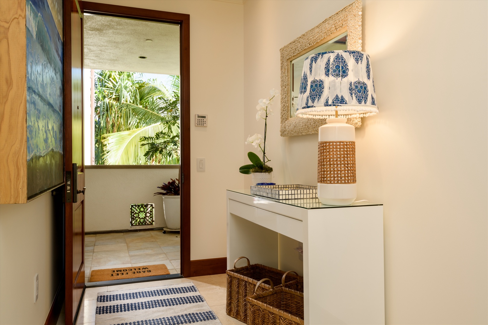 Wailea Vacation Rentals, Blue Ocean Suite H401 at Wailea Beach Villas* - Entrance Hallway