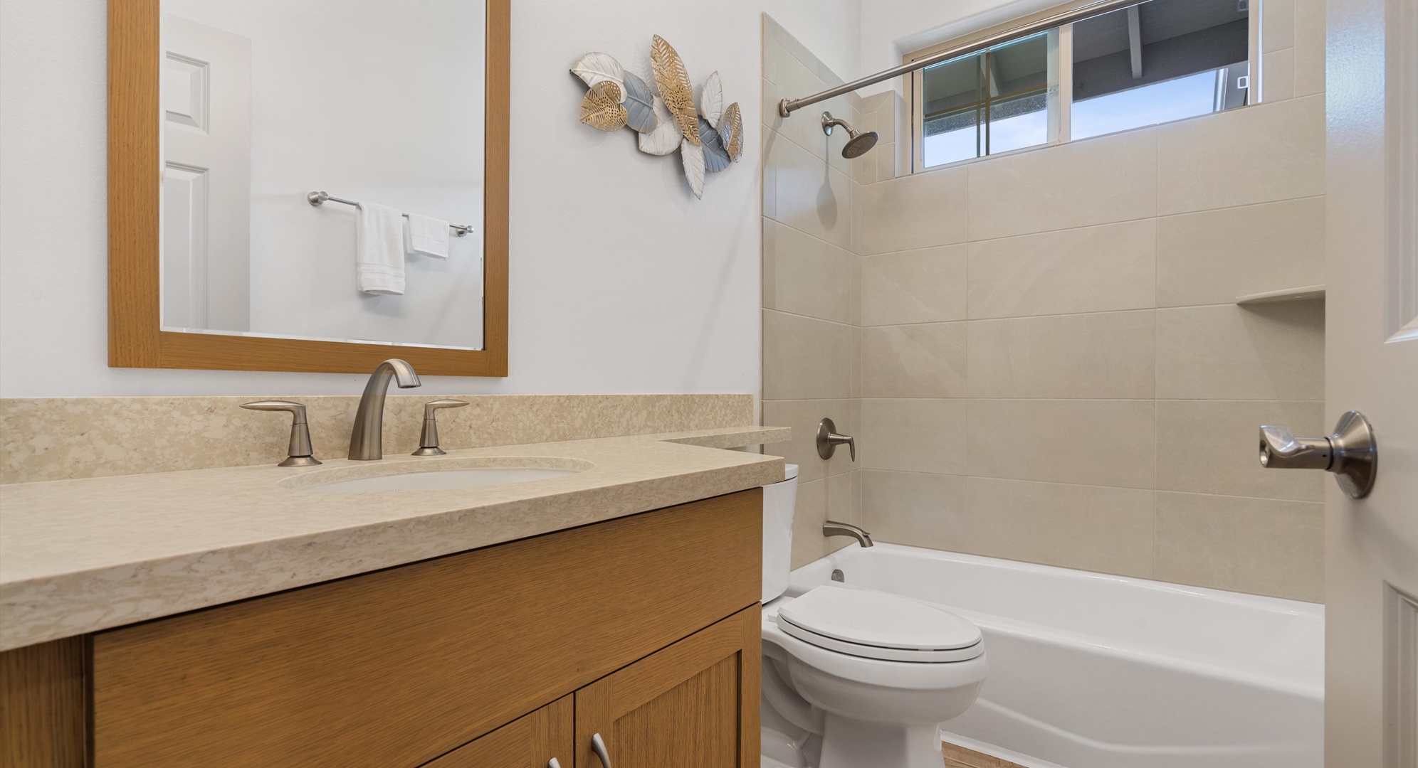 Makaha Valley Vacation Rentals, Makaha Valley Hale Kai** - Fresh bathroom with walk-in shower and modern finishes.