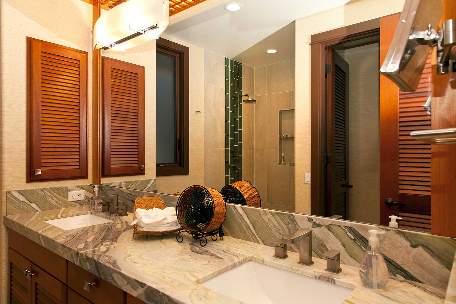 Kamuela Vacation Rentals, 4BD Champion Ridge (CR10) Estate Home at Mauna Lani Resort - Second and third en suite baths share same design: dual sinks, granite counters, walk-in showers, and privacy commodes.