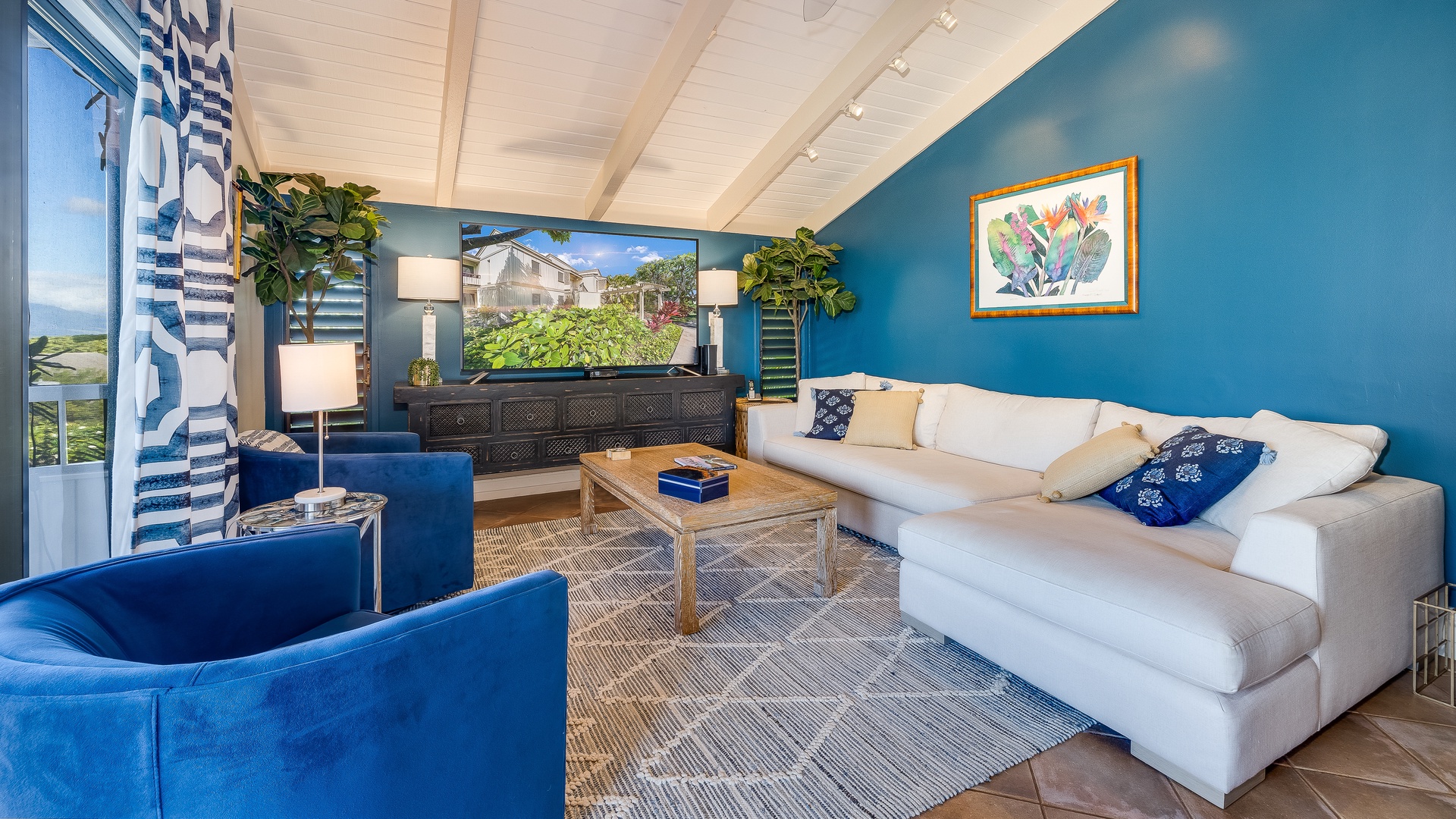 Kihei Vacation Rentals, Wailea Ekolu 1106 - Gather in the inviting living room, featuring plush seating and a vibrant ambiance perfect for movie nights or simply unwinding after a day of adventure.