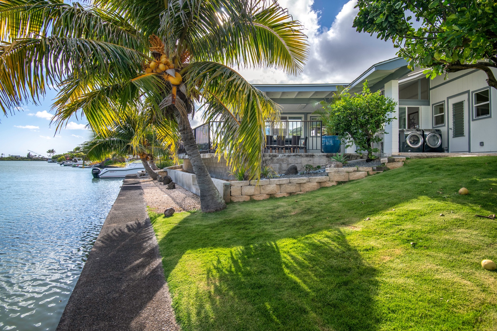 Honolulu Vacation Rentals, Holoholo Hale - Marina views from the home, looking down the canal.