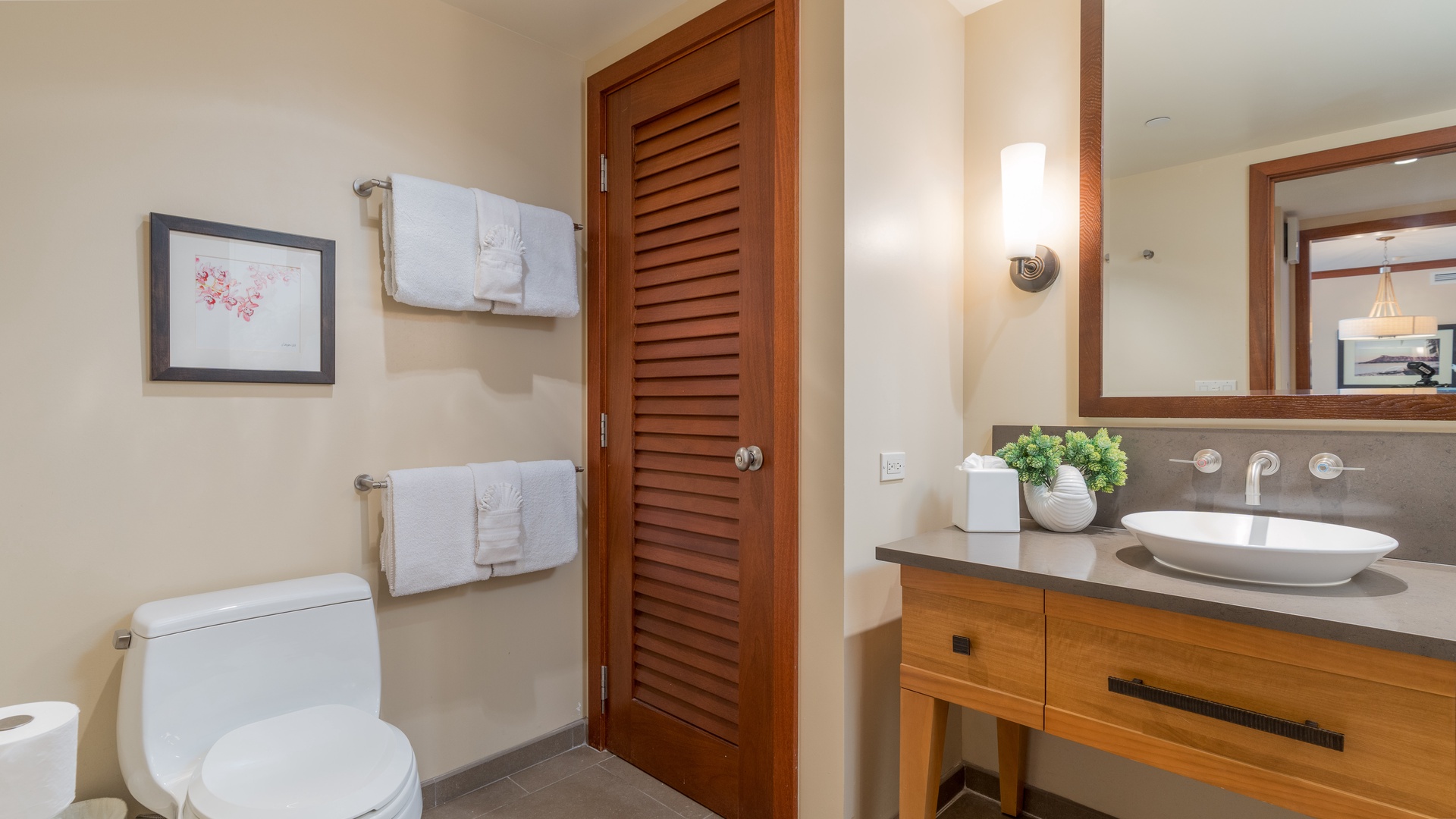 Kapolei Vacation Rentals, Ko Olina Beach Villas B202 - The second guest bathroom.