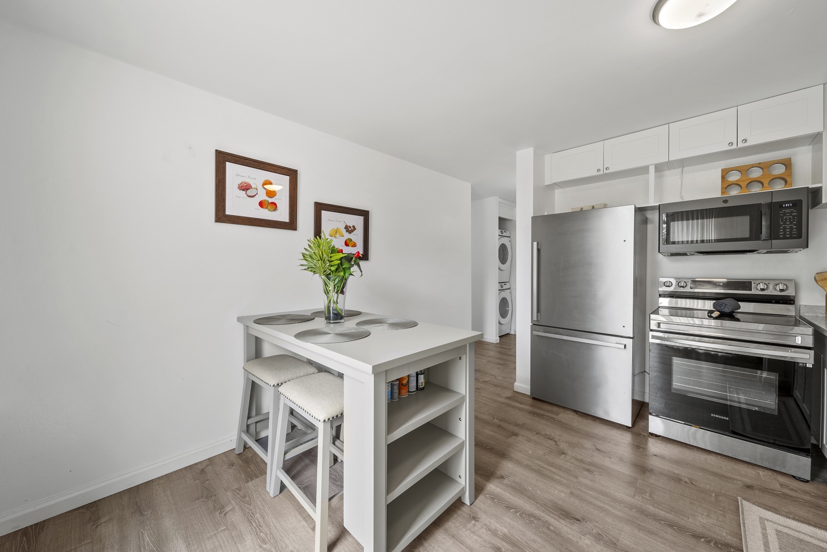 Kahuku Vacation Rentals, Kuilima Estates West #85 - Kitchen nook conveniently located in the kitchen.
