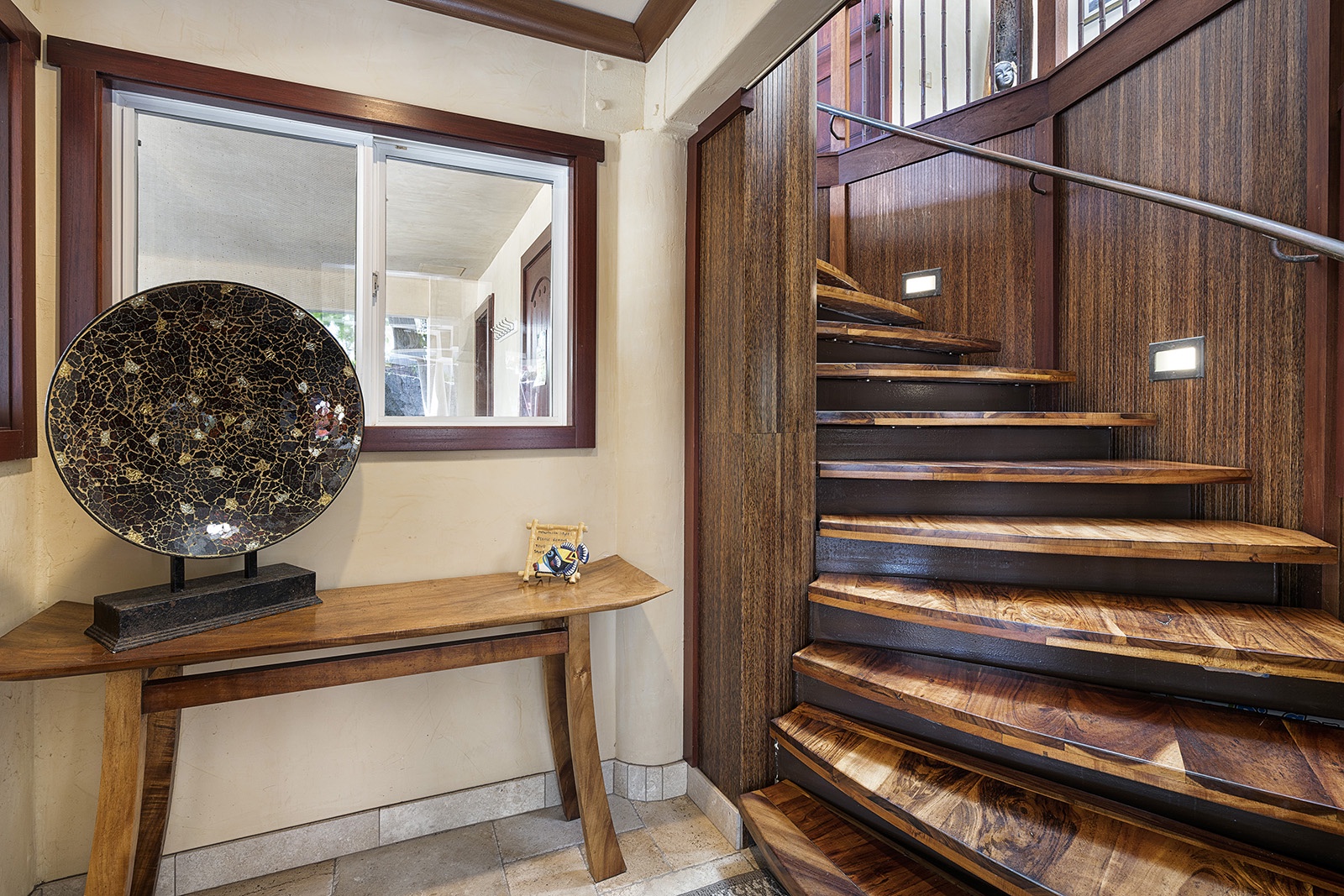 Kailua Kona Vacation Rentals, Mermaid Cove - Stairs leading up to the main floor