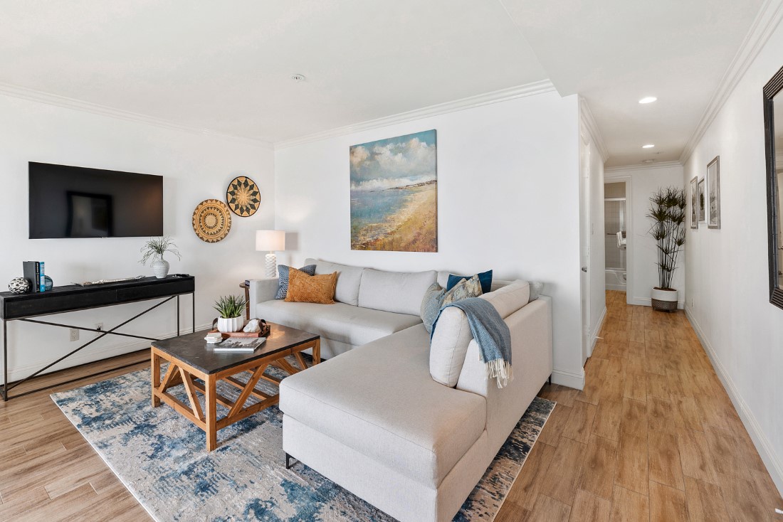 La Jolla Vacation Rentals, Oceanfront La Jolla Cove Condo - Upon entering the front door, you'll be greeted by a modern and elegant open concept living, dining, and kitchen area.