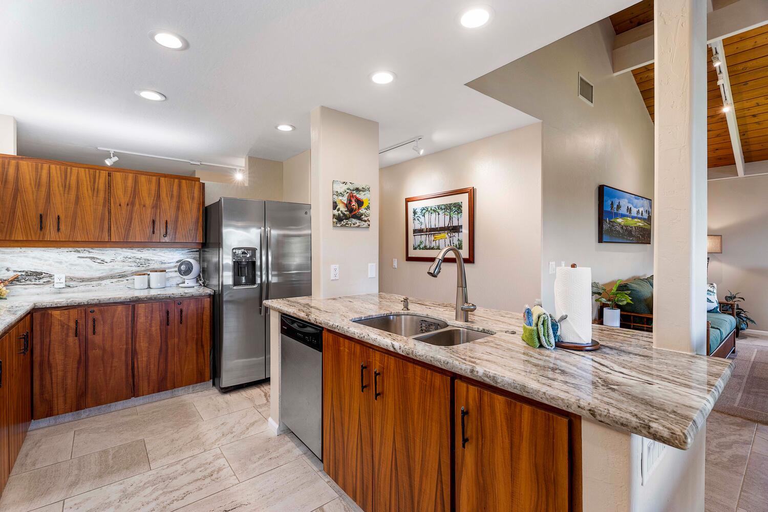 Kailua Kona Vacation Rentals, Kanaloa at Kona 3303 - Enjoy the spacious kitchen with plenty of storage and a large island for meal prep.